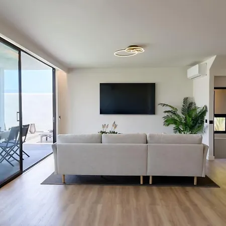 Casa Carlos. *